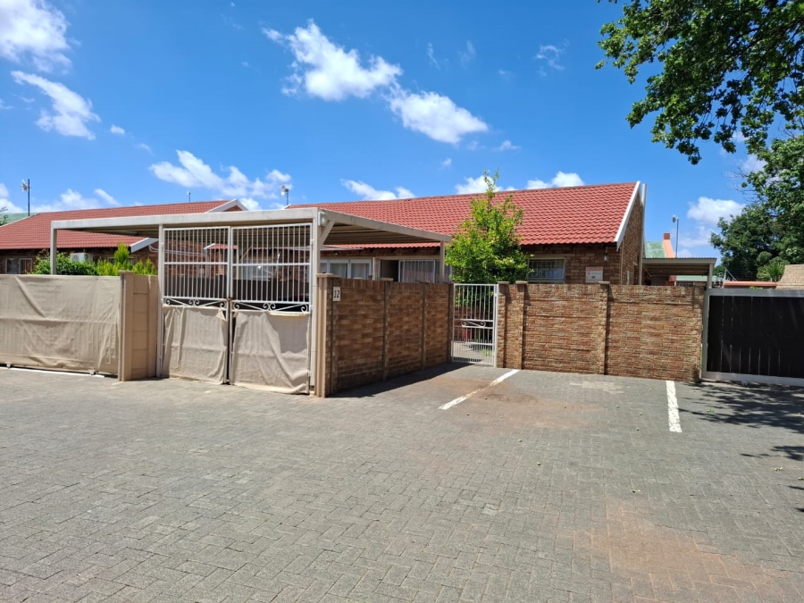 2 Bedroom Property for Sale in Hospitaalpark Free State